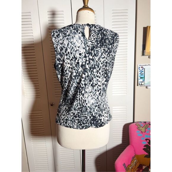 Calvin Klein | Women’s | Blouse | M | Modern Sleeveless Abstract Top - Picture 4 of 6